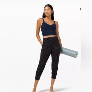 Lululemon Align Jogger Crop in Camo Deep Coal Size 8